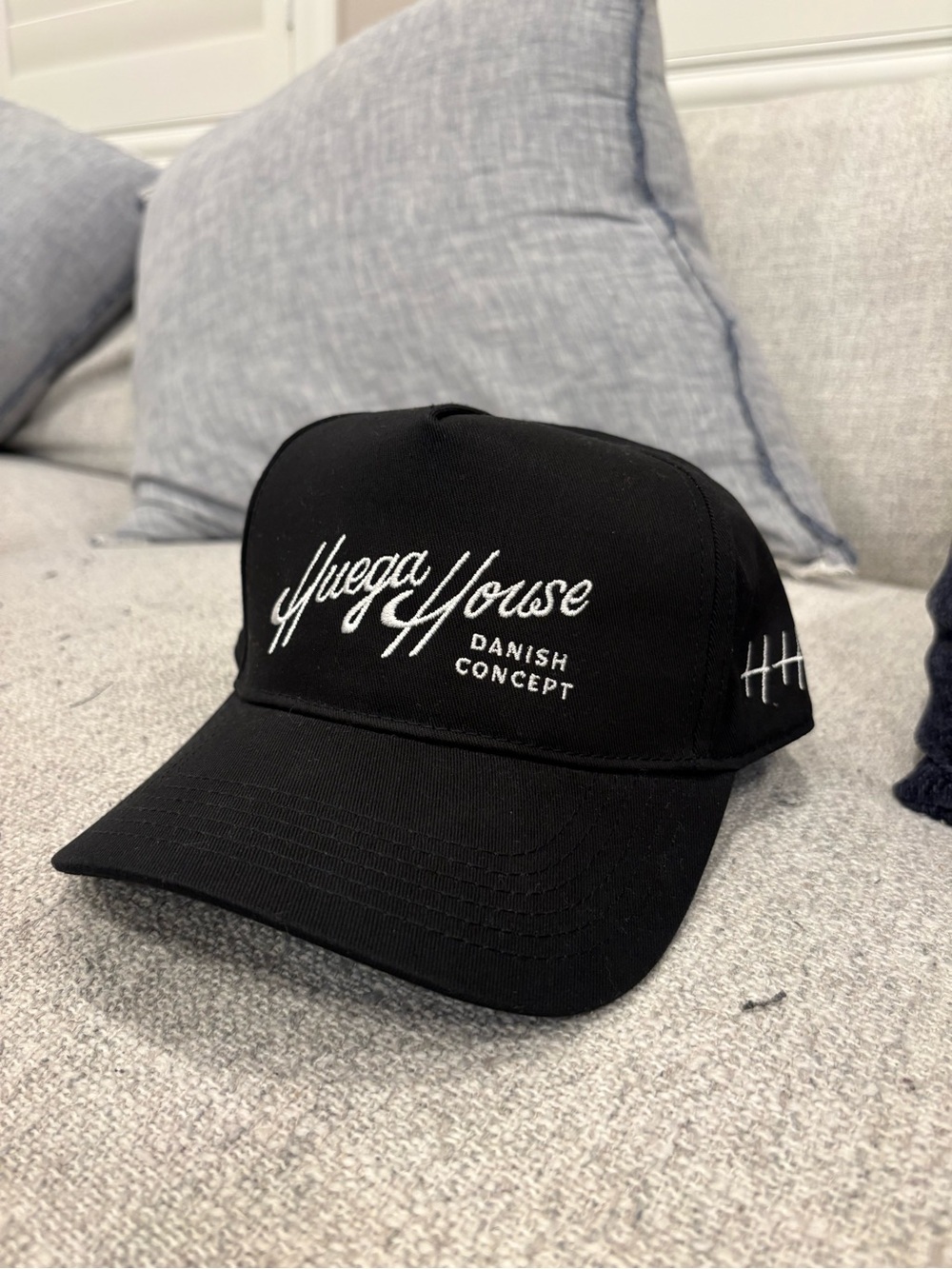 EUC Huega House Hat Cap Snap Back Men's One Black White Twill Danish Concept